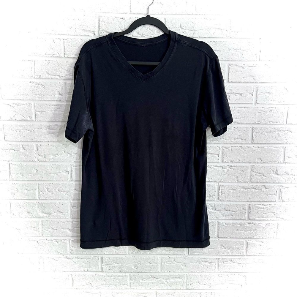 🚨4/$25 Lululemon 5 Year Basic V Black Size Large